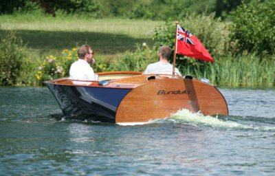 BUNDUKI, built to John Georgalas’s Deep V 16’ design, is a descendant of WYNN-MILL II, a legendary raceboat that gave rise to the speedboat company Donzi Marine.