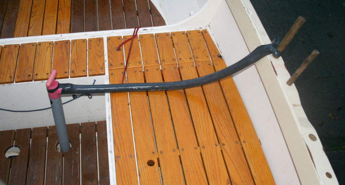 The inner tube has more than enough length to get water out of a boat with 6' beam. The hose is set up without twists to assure the unimpeded flow of the water.
