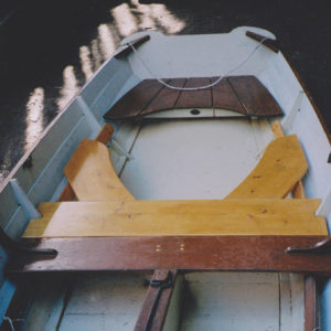 Comfortable Seating for Sailing a Small Rowing-and-Sailing Skiff