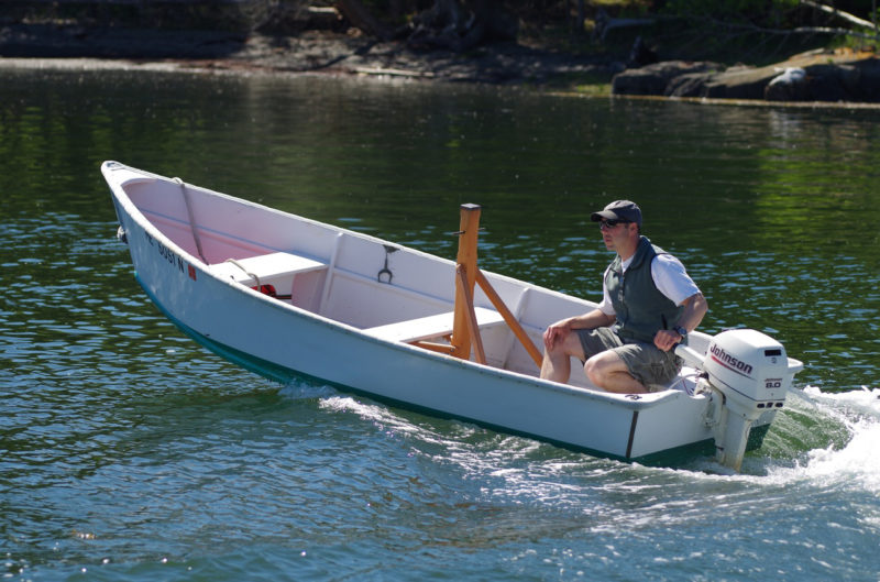 With its bit set well forward, the skiff maintains much of its maneuverability when towing.