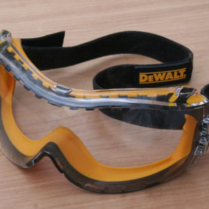 DeWalt’s Concealer safety goggles