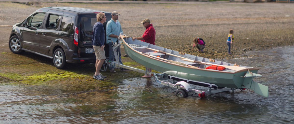 The light weight of the sailZO makes launching an retrieval easy, even when it can't be floated off and on the trailer.