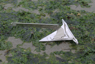 The Mantus anchor has a sharp tip to cut through seaweed.