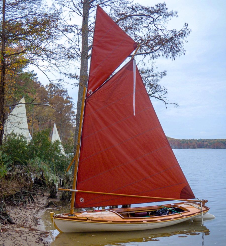 The placement of a melonseed skiff's mast so far forward, rules out setting the topsail while afloat. Other boats that have the mast set farther aft and offer the sailer good footing and stability won't have to be rigged while ashore.