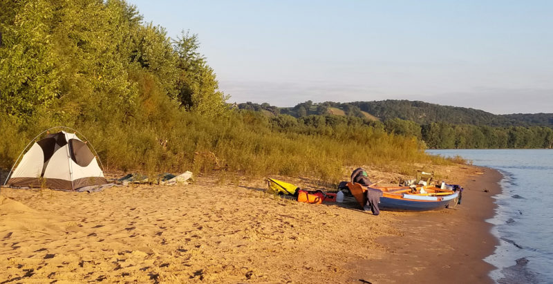 This was the best camping spot in Illinois. I normally didn’t pull LITTLE JOY completely out of the water but the earlier waves forced me too here. My high-class bumpers are made from blue pool noodles.