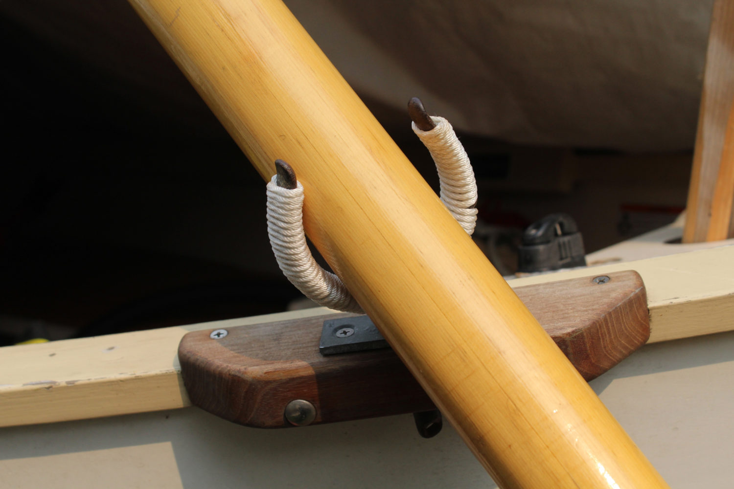 Cord-Wrapped Oarlocks - Small Boats Magazine