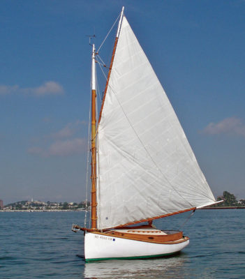 Fenwick Williams’s 18’ Catboat - Small Boats Magazine