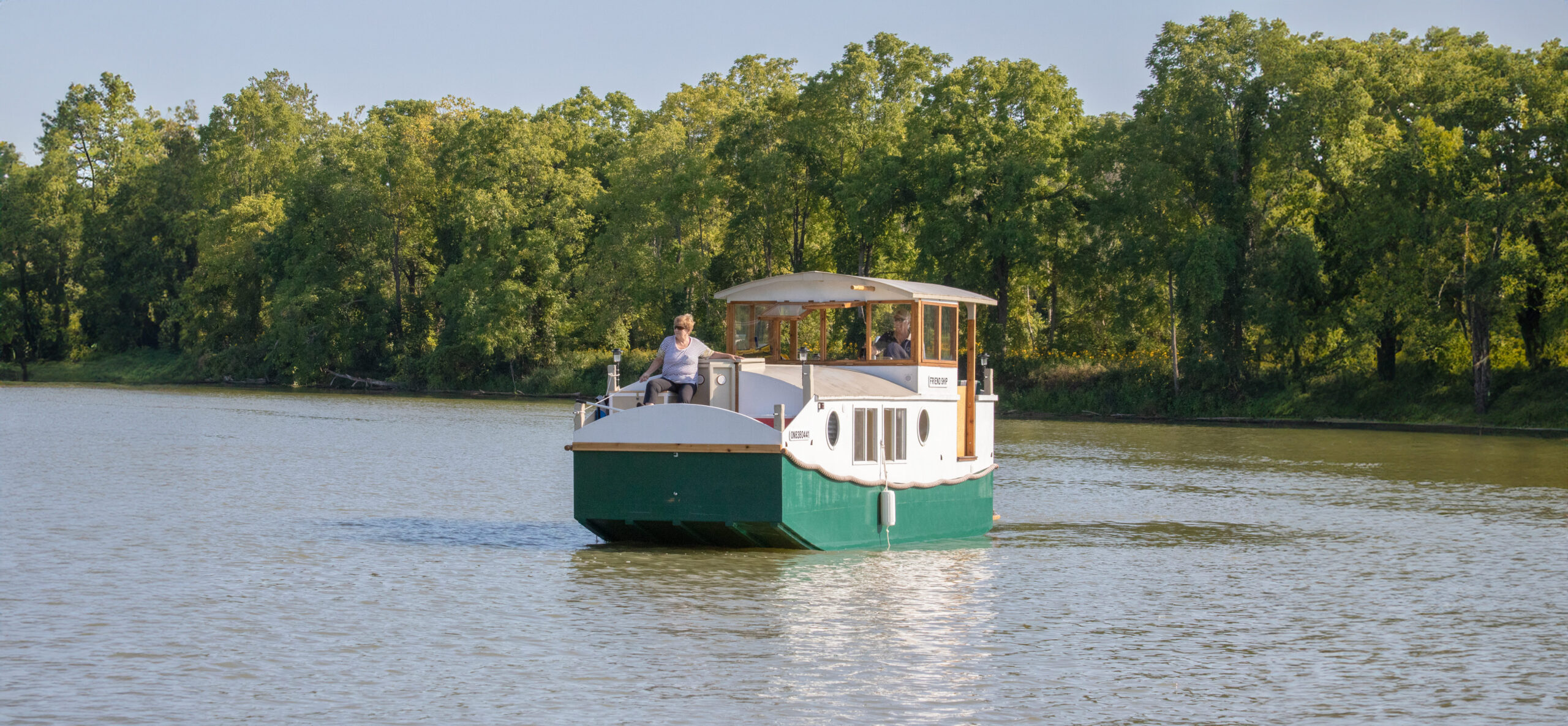 The Friend·Ship Canal Boat