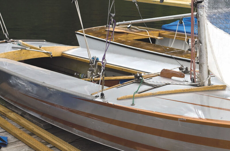 Photo of two Geary 18 dinghies side by side.