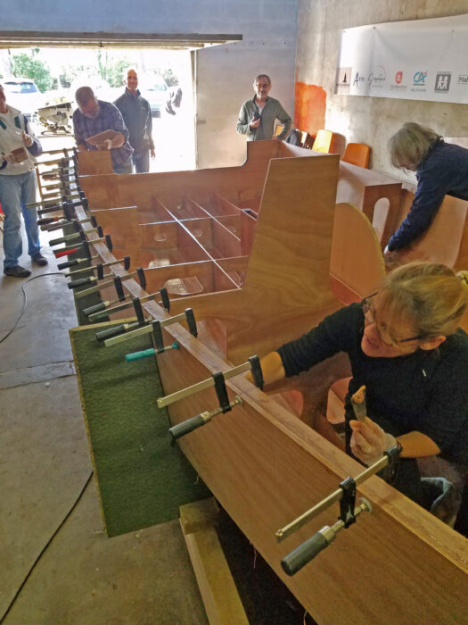 Epoxy filleting structural elements in Voilier Nord Bassin