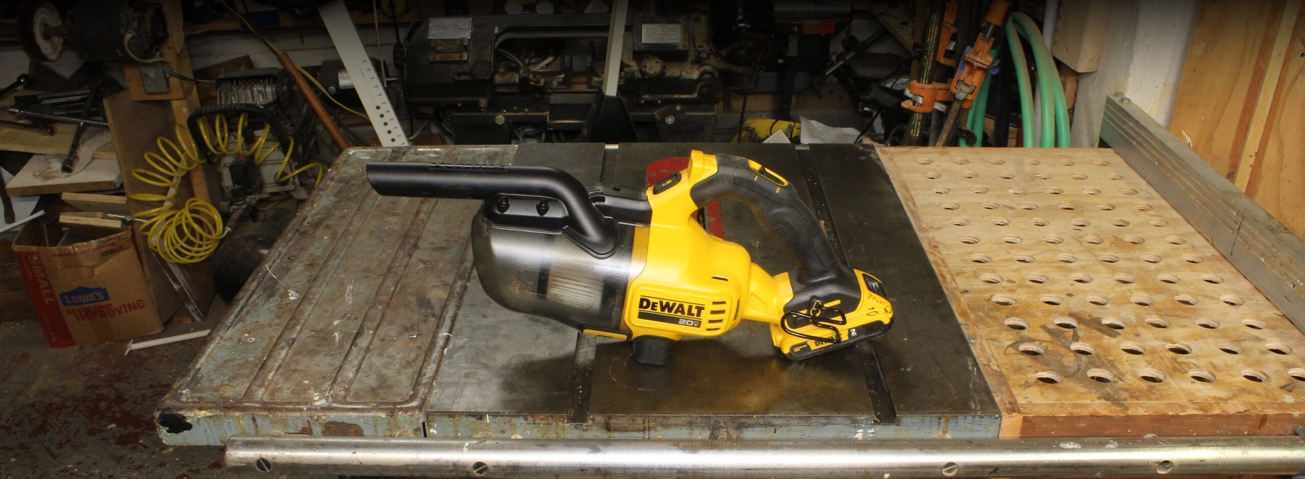 DeWalt Dry Hand Vacuum