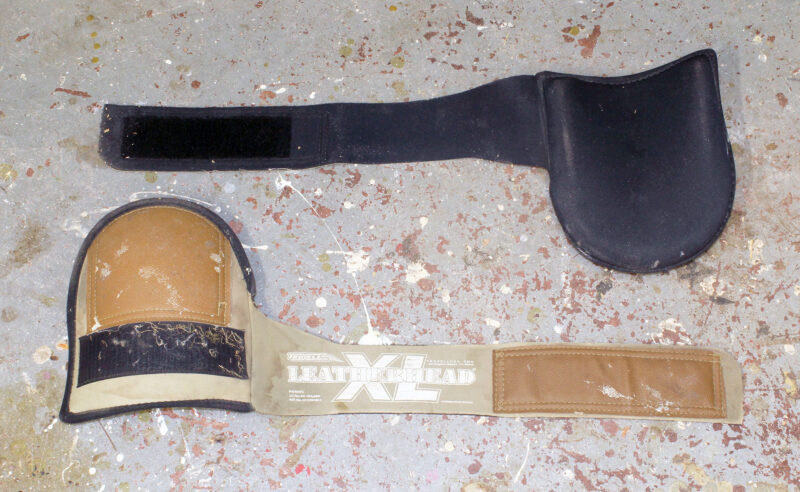 Leatherhead kneepads opened up to show fastening mechanism.